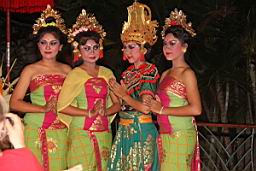 CulturalShowsBali_4731.JPG