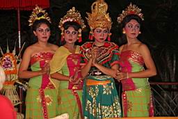 CulturalShowsBali_4732.JPG