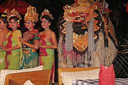 CulturalShowsBali_4733.JPG