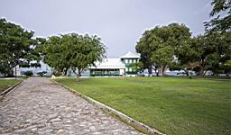 Koh_Si_Chang_2040.jpg