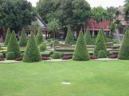 Img_2520NongNoochTropicalGarden.jpg