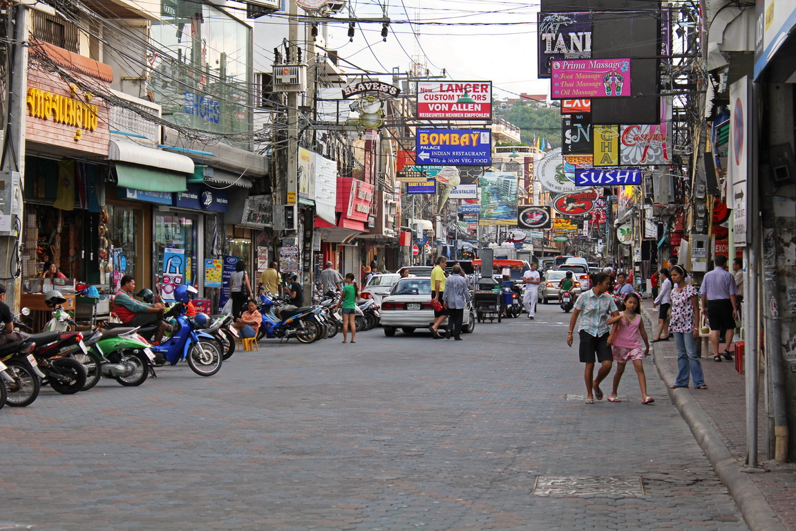 Тайцы улицы. Тайланд Паттайя улицы. Тайланд Walking Street. Паттайя Центральная улица. Уолкин стрит Тайланд.