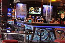 01Thailand-Nightlife-CIMG0299.JPG