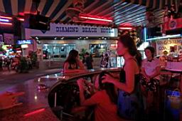 Thailand-Nightlife-CIMG0287.JPG